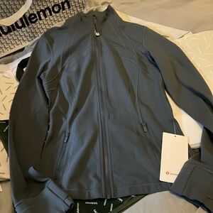 NWT Lululemon Define Jacket *Nulu, Sz 8, OIL BLUE